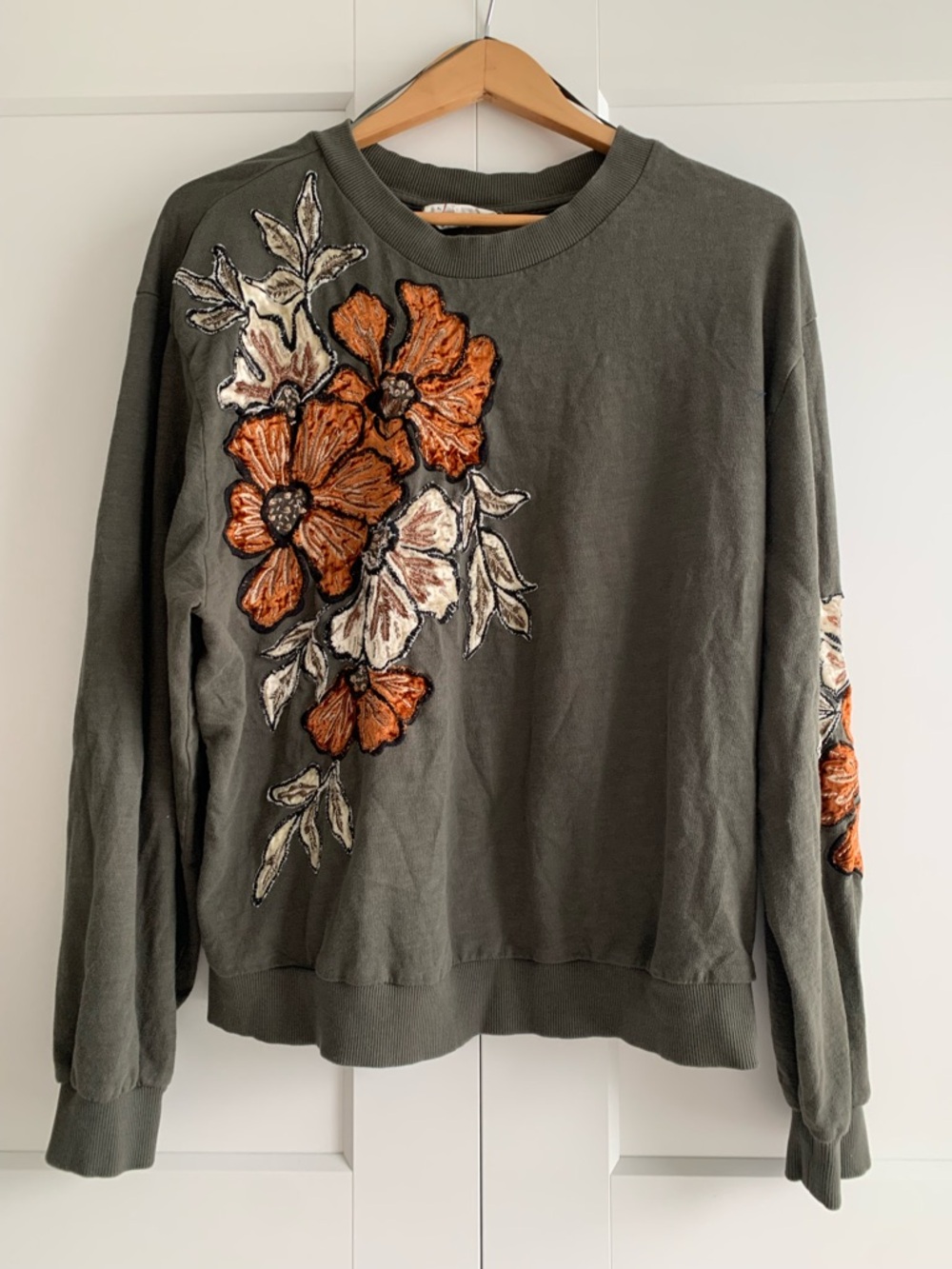 Anthropologie floral appliqué Moss cotton Embroidered Sweatshirt size XL - Picture 4 of 12